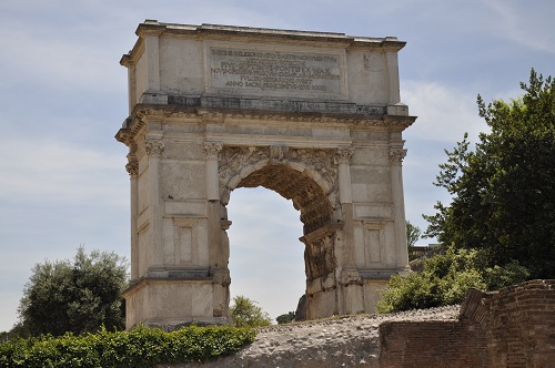  El Arco de Tito en Roma