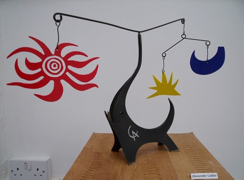 móviles creados por Alexander Calder