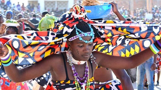 Atuendos tradicionales de los campesinos angoleños