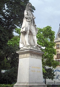 Estatua de Johann Bernhard Fischer von Erlach en Rathauspark, Viena.