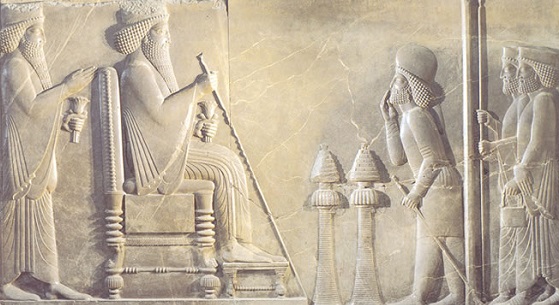 Fragmento de relieve con Darío I y Jerjes en audiencia. Persépolis.