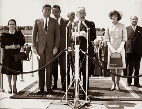 Alberto Lleras Camargo con John F. Kennedy en Bogotá