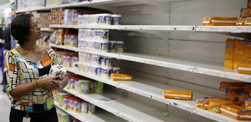 Los precios racionan los recursos escasos Los precios racionan los recursos escasos