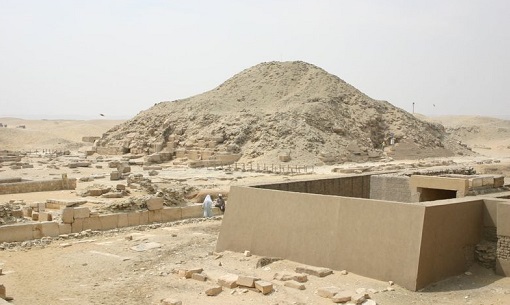 Restos de la pirámide de Unis en Saqqara, donde fueron grabados los primeros “Textos de las Pirámides”.