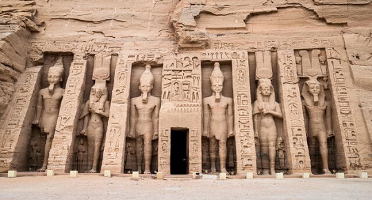 Fachada del Templo Menor de Nefertari