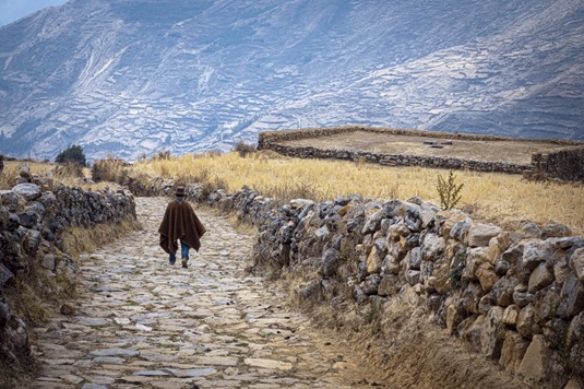 Tramo del “Qhapaq Ñan” Gran Camino Inca Tramo del “Qhapaq Ñan” Gran Camino Inca