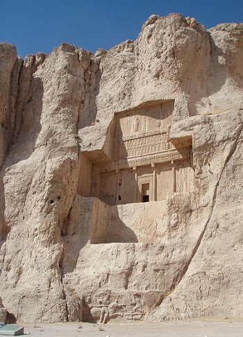 Tumba en Naqsh-e Rostam de Artajerjes I.