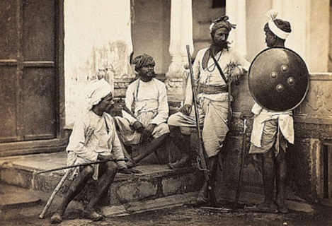 Fotografía de 1860 en la que aparecen varios Rajputs