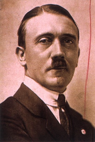 Primer plano de Hitler, de civil Primer plano de Hitler, de civil