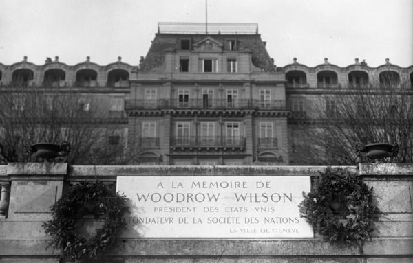 Placa en memoria del presidente estadounidense Woodrow Wilson 