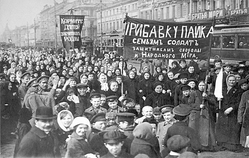 Manifestantes en la Revolución de febrero de 1917