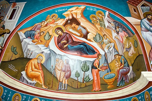 Nacimiento de Jesús en el mural de la iglesia de San Juan Bautista