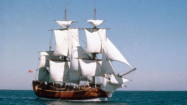 Una reproducción del Endeavour, el barco en el que Cook realizó sus dos primeros viajes