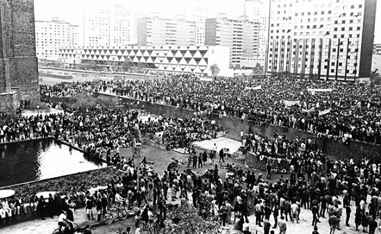 Mitin de tlatelolco 