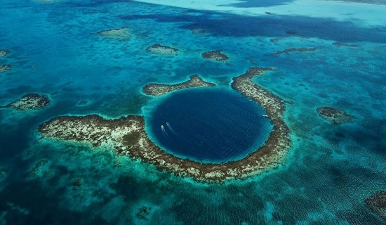 Fosa Challenger en las islas Marianas