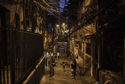 Calle de la favela Rocinha, en Rio de Janeiro