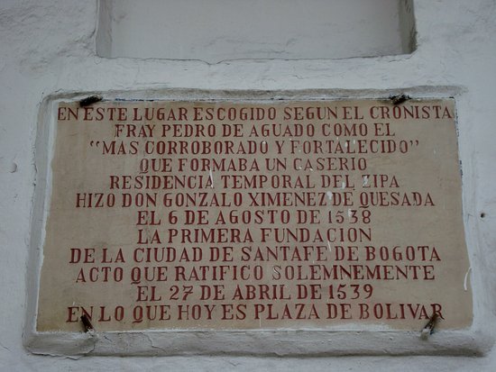 Placa conmemorativa de la fundación de Bogotá