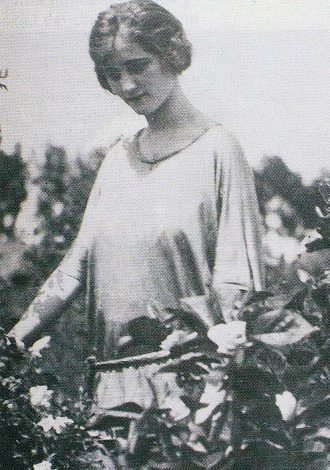 Isabel van Walden, protagonista de “Aura o las Violetas”, 1924.