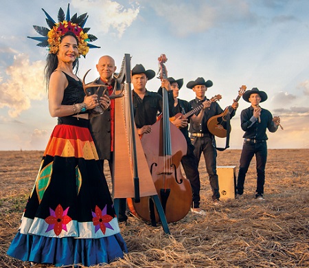 Cimarrón es una agrupación musical de los Llanos del Orinoco colombiano Cimarrón es una agrupación musical de los Llanos del Orinoco colombiano