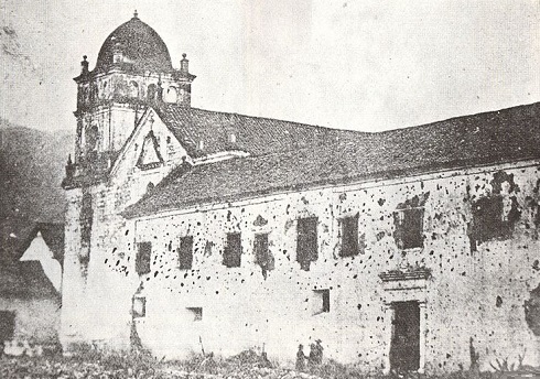 Foto de la Iglesia de San Agustín, después de la toma de la ciudad en 1862.
