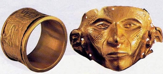 Brazalete y rostro. Orfebrería de la cultura Tierradentro.