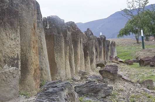 Observatorio solar conformado por alineaciones de piedras