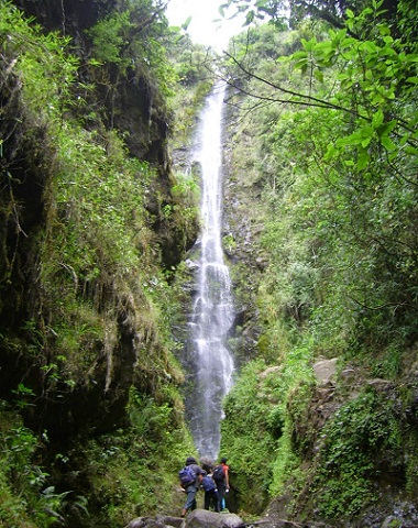 Cascadas del río Mijitayo, el lugar recibe el nombre de “La Chorrera”.